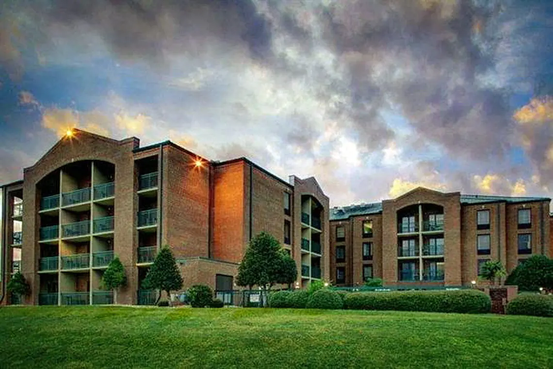 Comfort Suites Riverfront Park